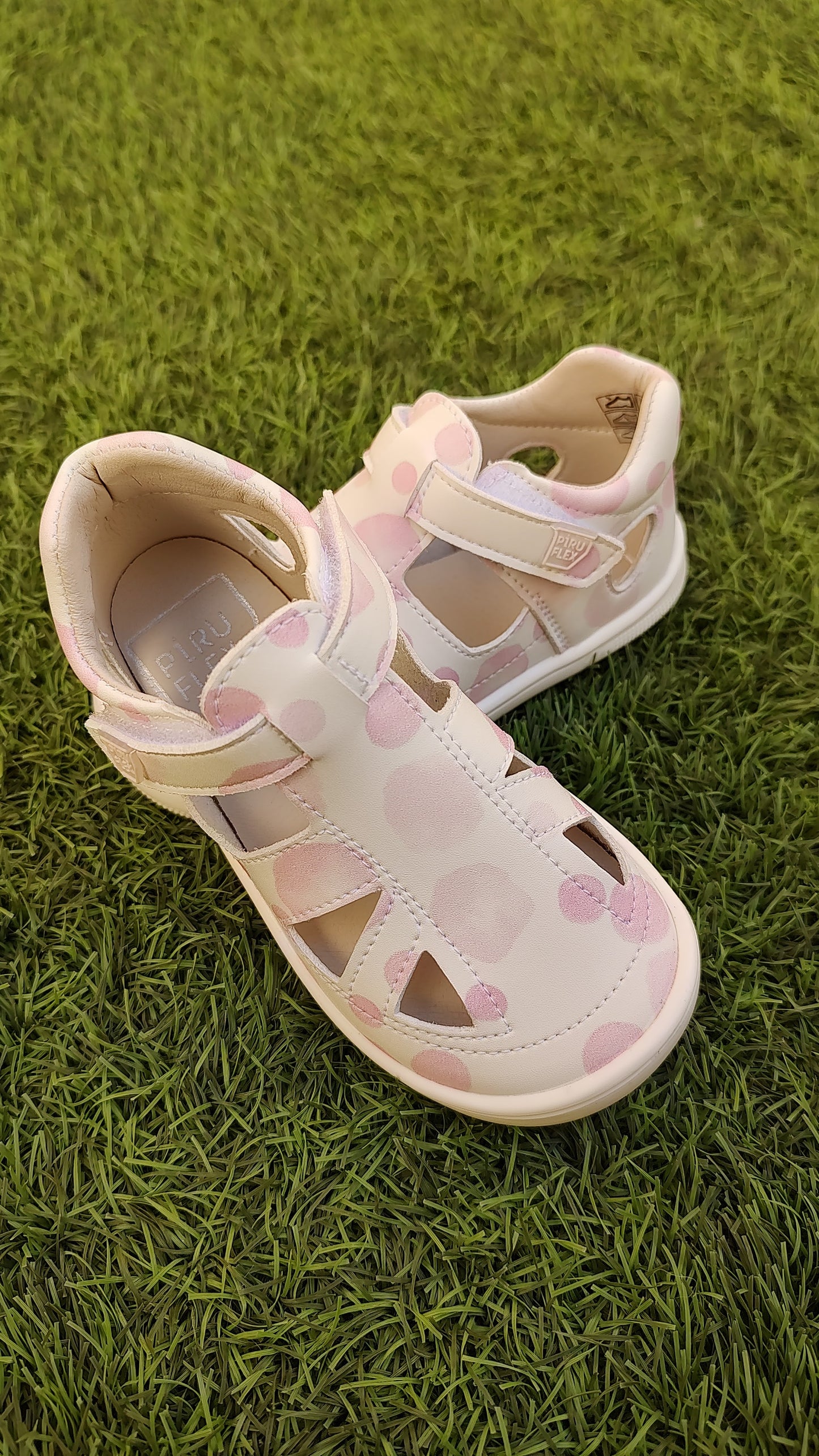 SANDALIAS BAREFOOT MICRO GRABADO LUNARES BLANCO BLOQUE PIRUFLEX