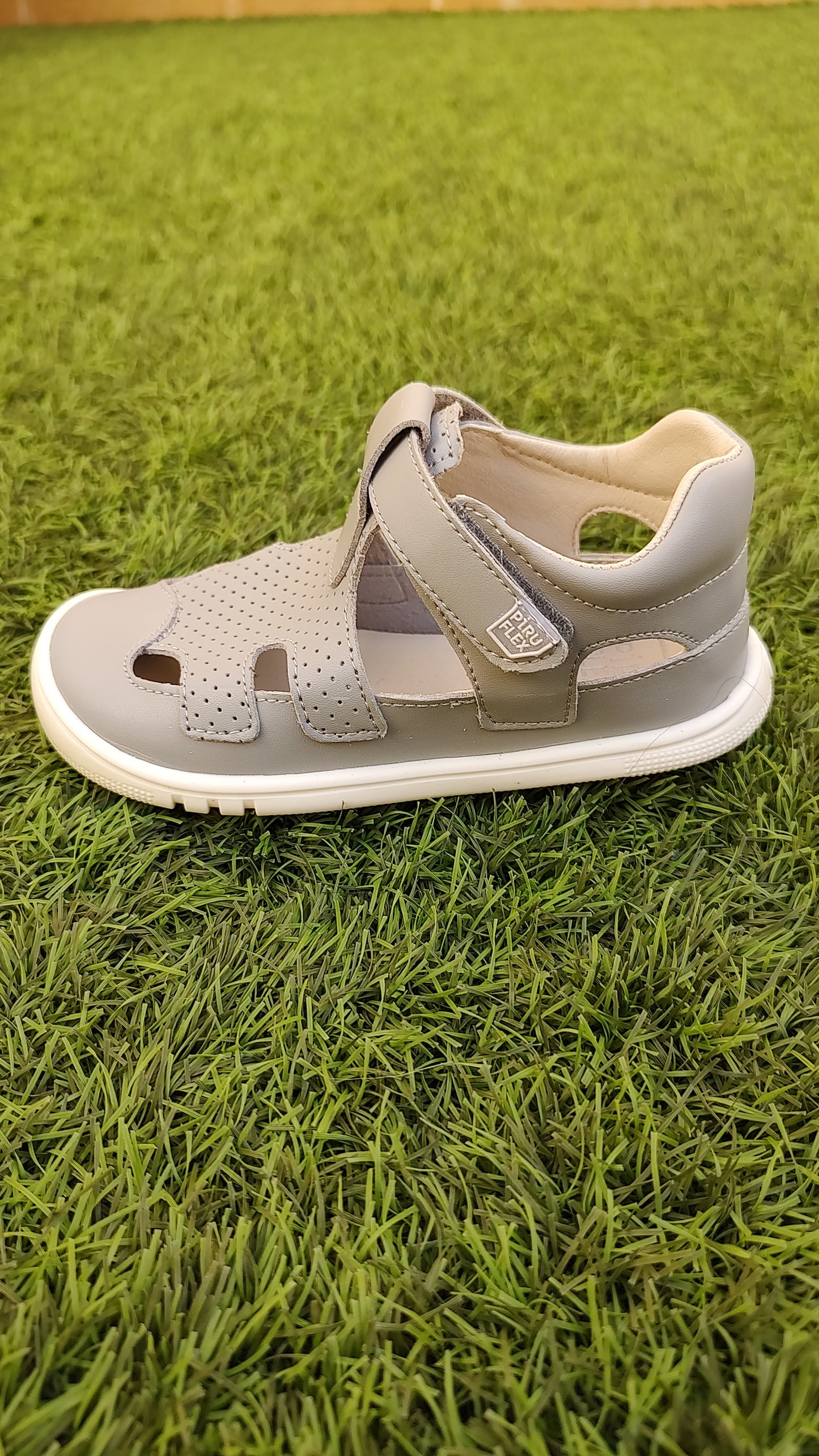 SANDALIAS BAREFOOT MICRO GRIS PIRUFLEX PF250-2