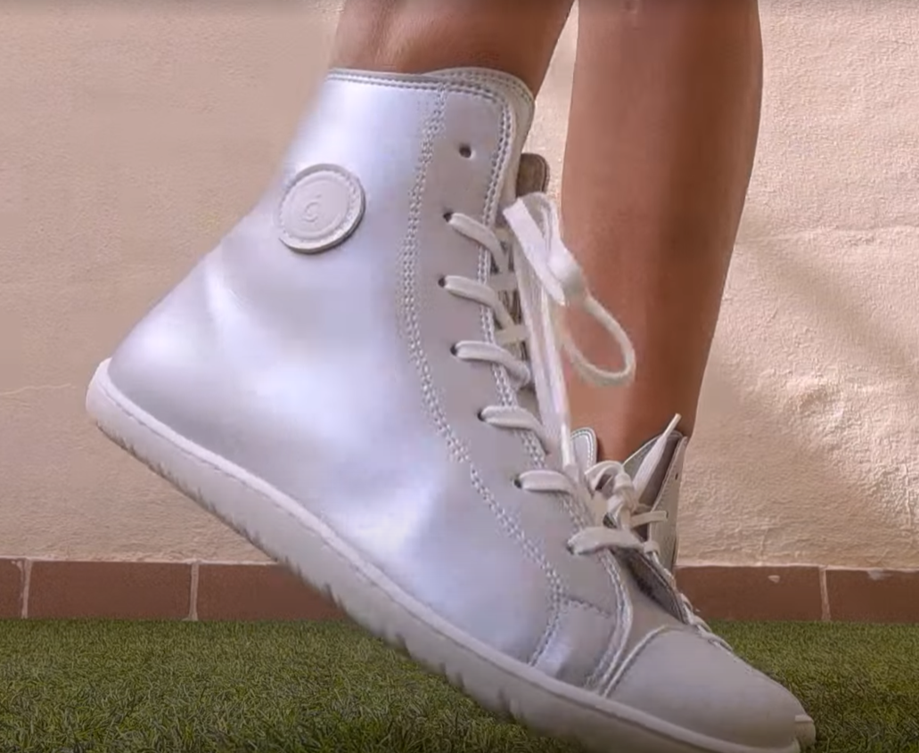 Adult friendly booties Silver Coqueflex vegan