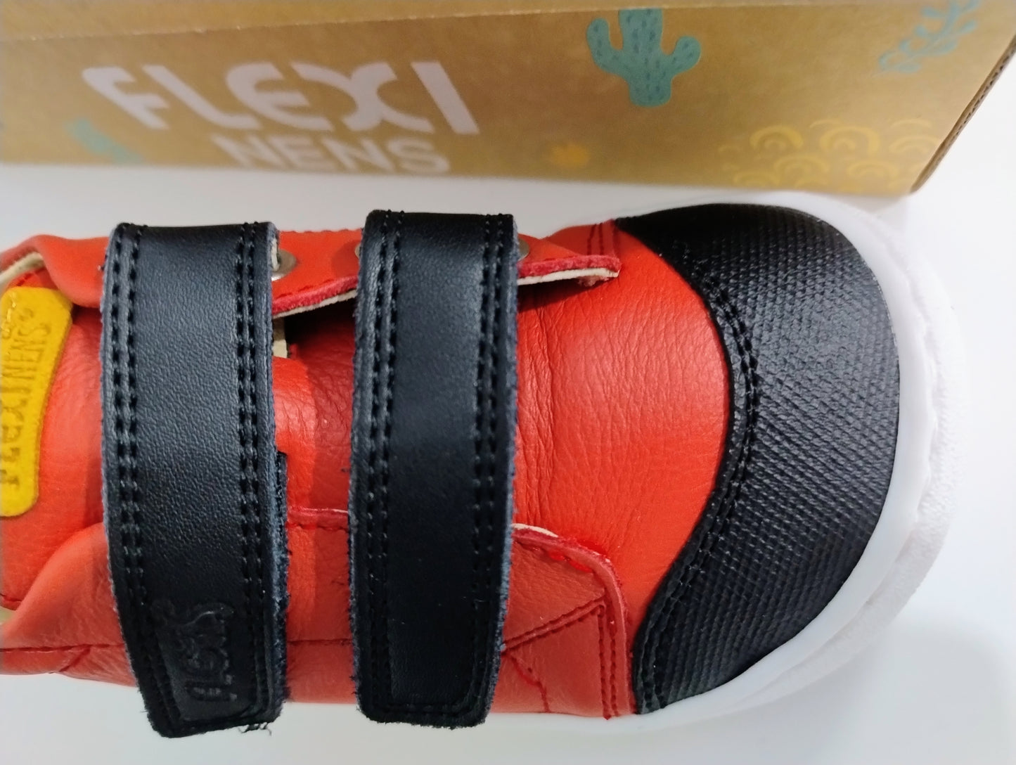 Flexinens Red and Black Skin Friendly Sports Shoes