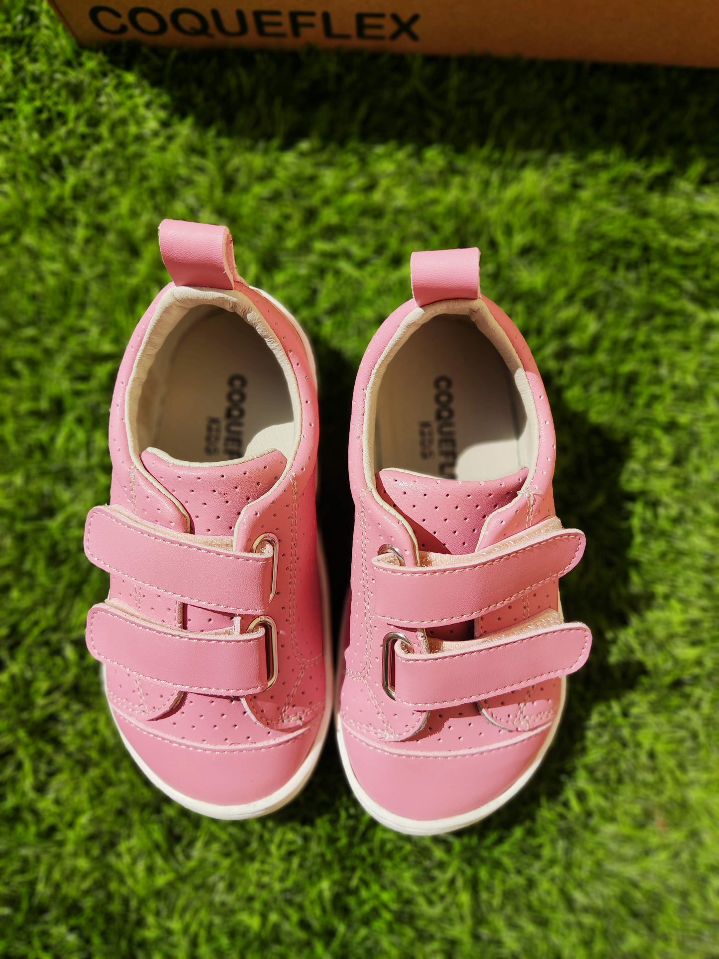 Coqueflex Respectful Pink Microfiber Sneakers