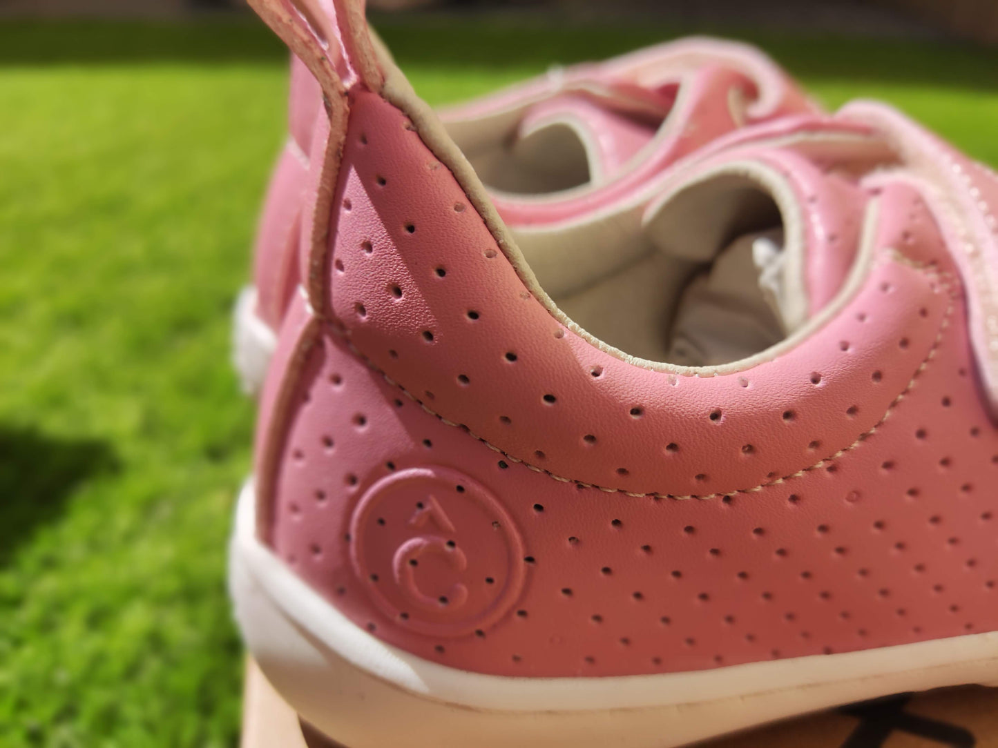 Coqueflex Respectful Pink Microfiber Sneakers