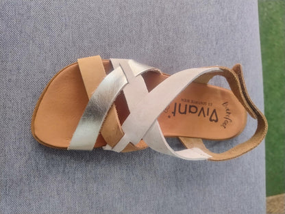 Sandalias Barefoot Vivant BRISA: Elegancia en Nobuck Rosa y Plata