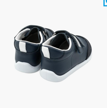 Titanitos deportivas respetuosas navy Orso B500 piel lavable