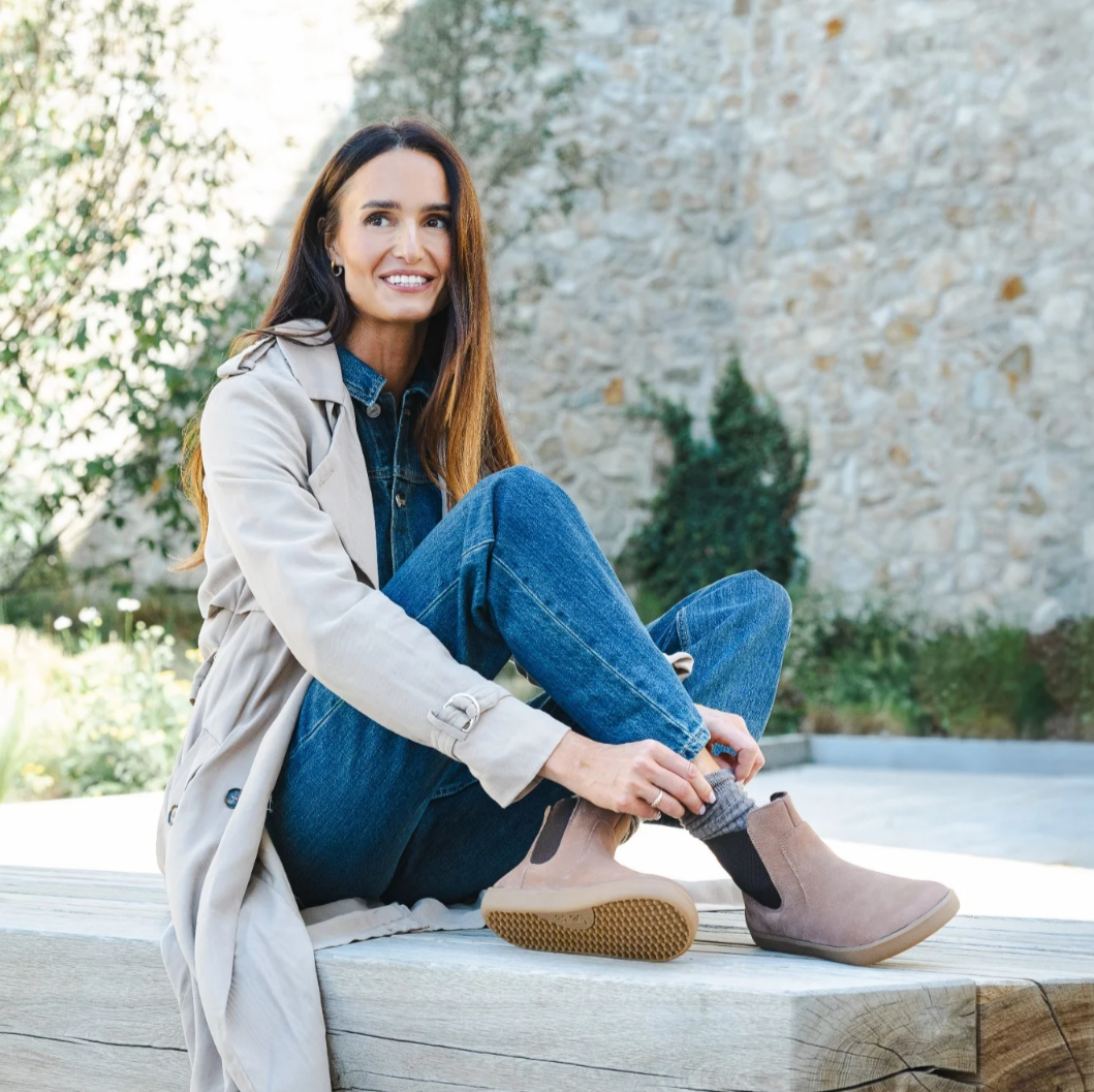 Be Lenka Entice Neo Matt Brown